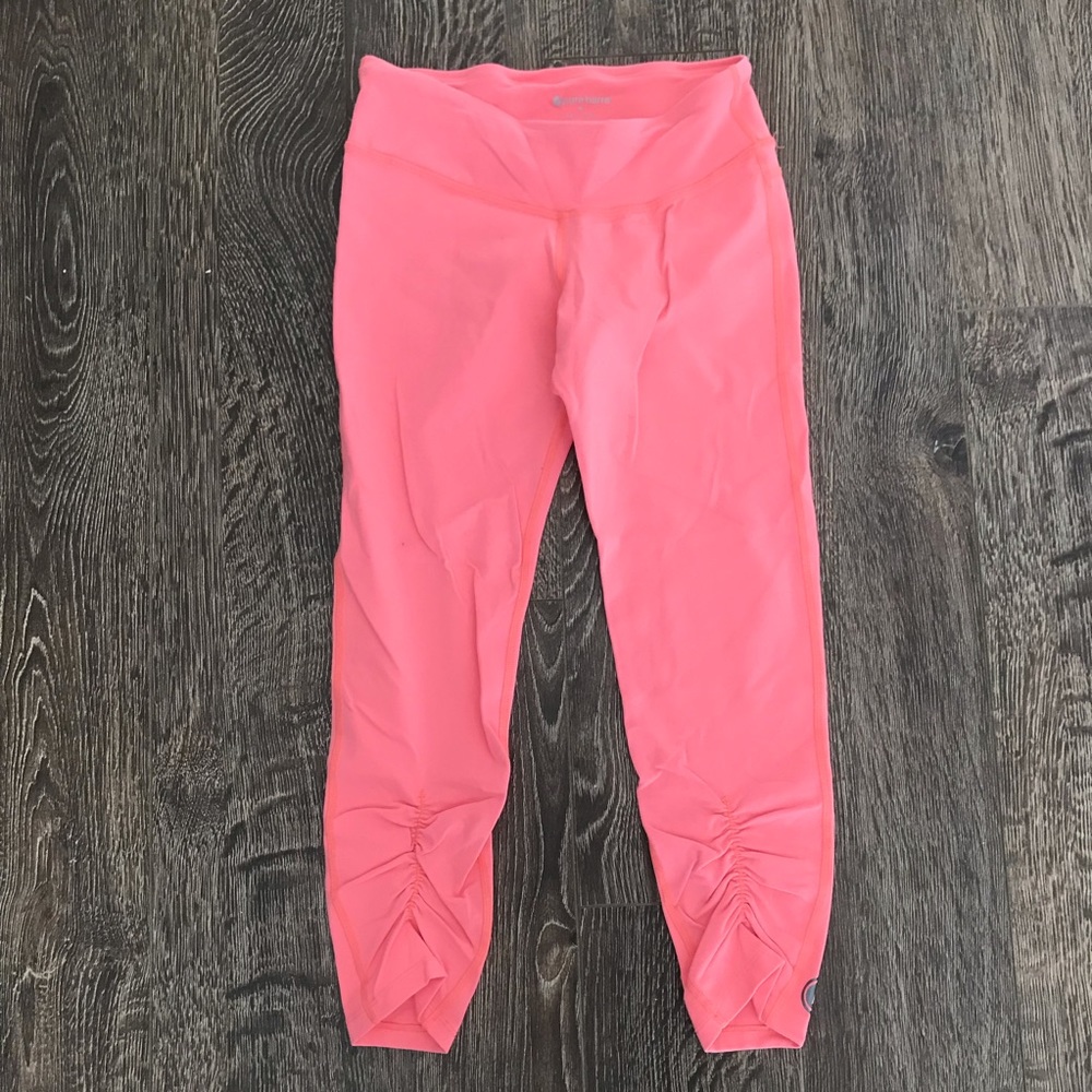 💥4/$25💥 Pure Barre Hot Pink/Peach Capri Pants